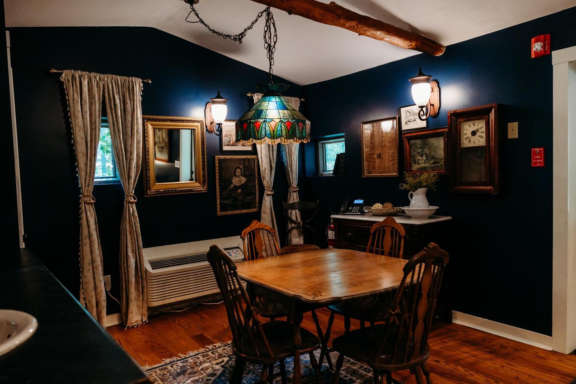 Landoll'S Mohican Castle Loudonville Exterior foto