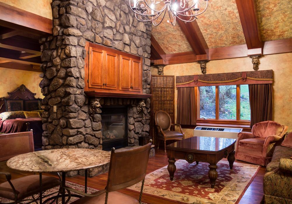Landoll'S Mohican Castle Loudonville Exterior foto